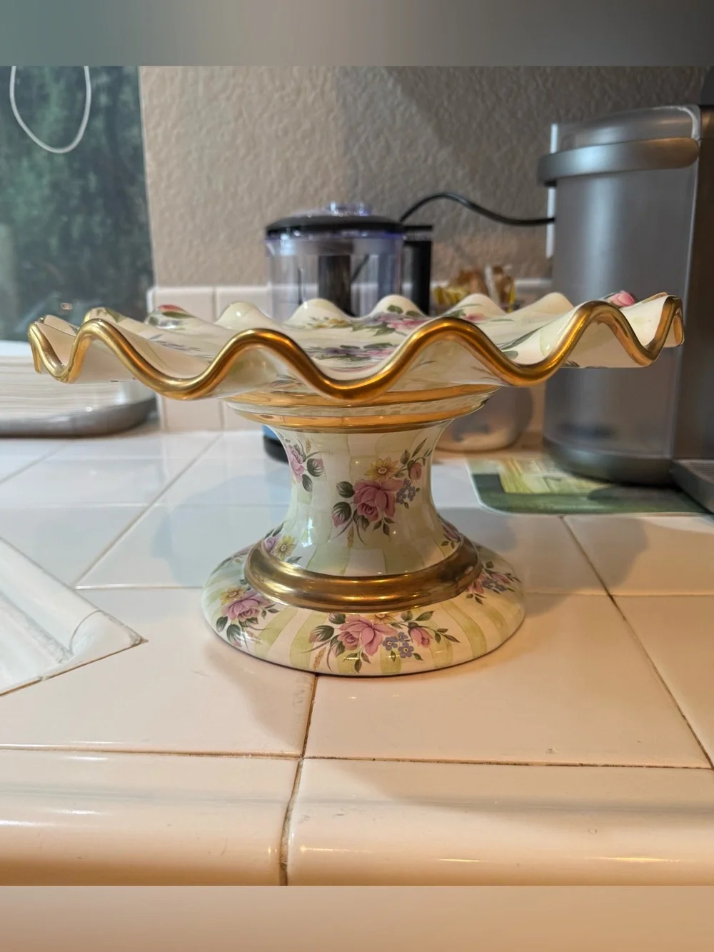 Vintage MacKenzie-Childs Sweet Pea Honeymoon Yellow Check Cake Stand